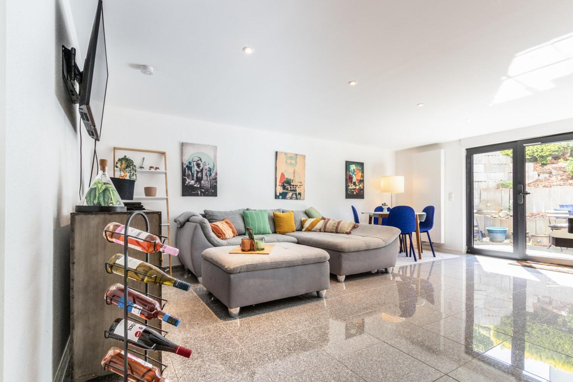 Eifelbergversteck Grosse Und Moderne Einliegerwohnung In Mayen Luaran gambar